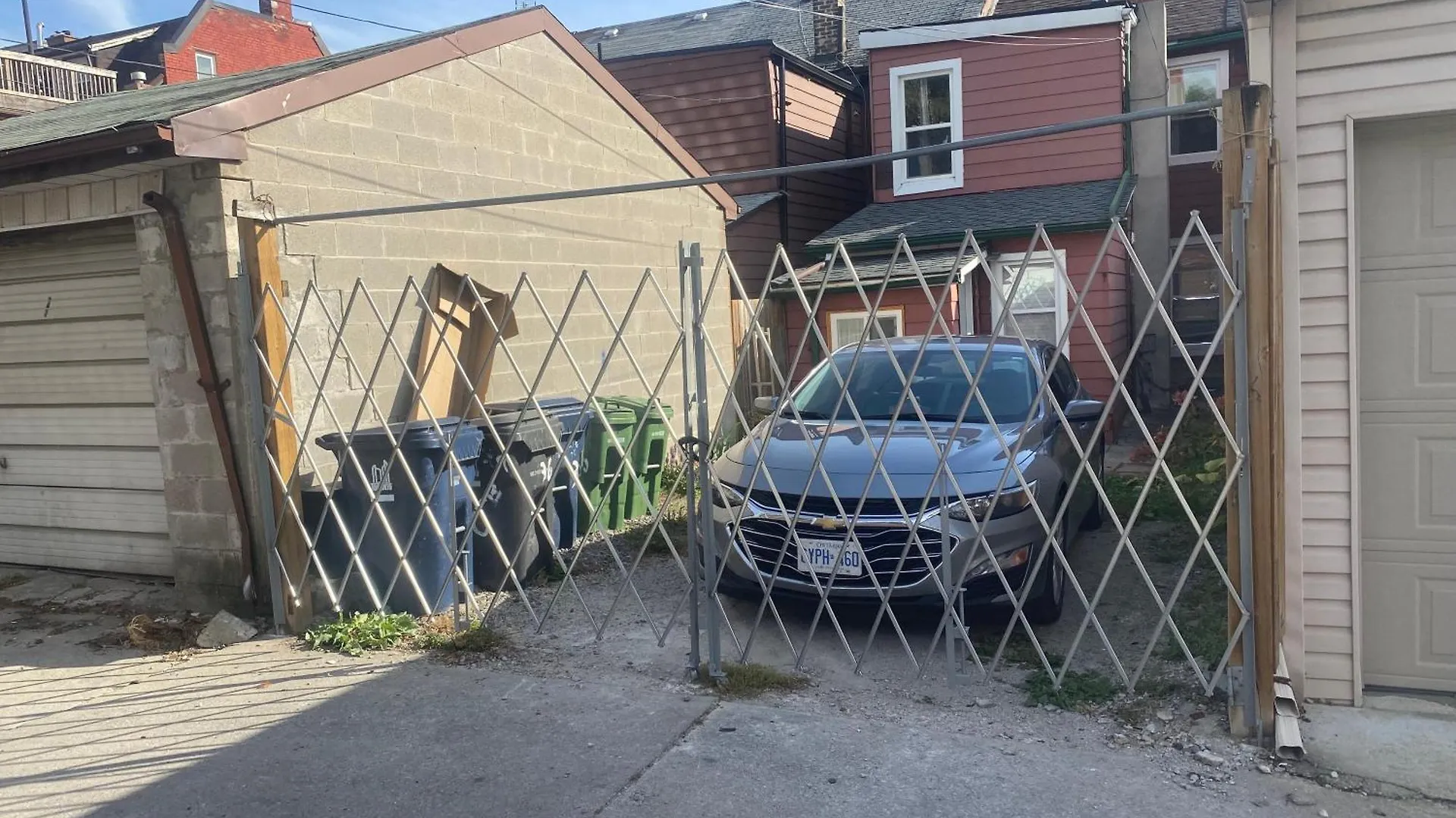 Guest house Budget Quad Room With En Suite Bathroom 36B Toronto